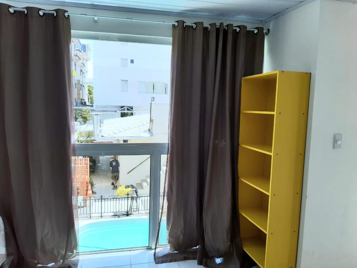 Residencial Eucaliptos Hotel ฟลอเรียนอโปลิส ภายนอก รูปภาพ