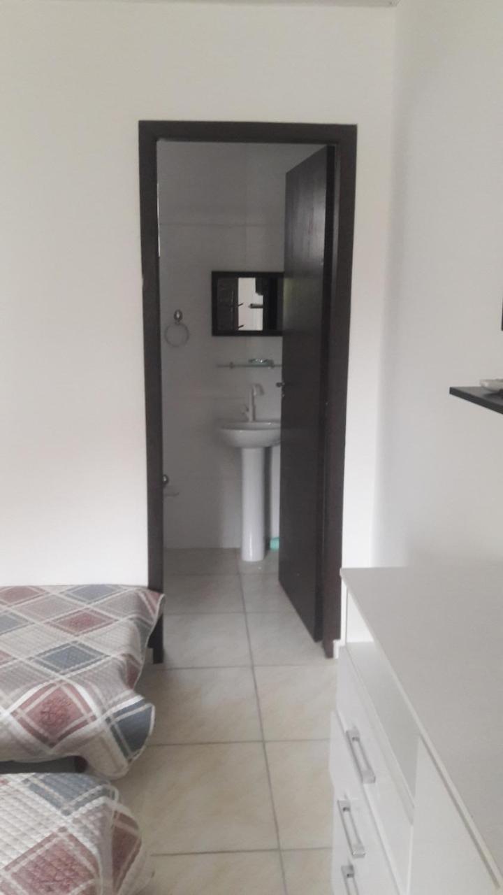 Residencial Eucaliptos Hotel ฟลอเรียนอโปลิส ภายนอก รูปภาพ